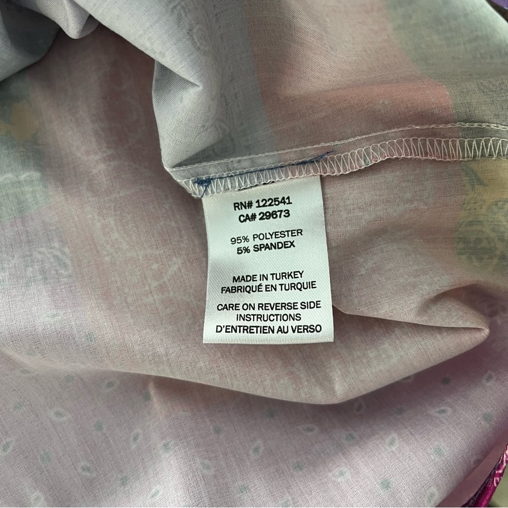 Isle by Melis Kozan Colorful Paisley Artsy Blouse Size Small. 3 button pullover - Picture 5 of 6